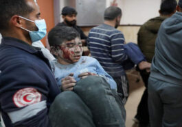 गाजा: अस्पताल के पास लड़ाई, इजराइल का हमला।