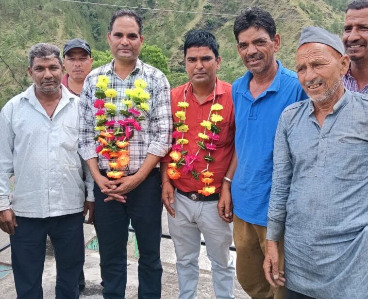 टिहरी गढ़वाल के नवागांव में लोकतंत्र की अनूठी मिसाल: अशरफी देवी निर्विरोध प्रधान चुनी गईं