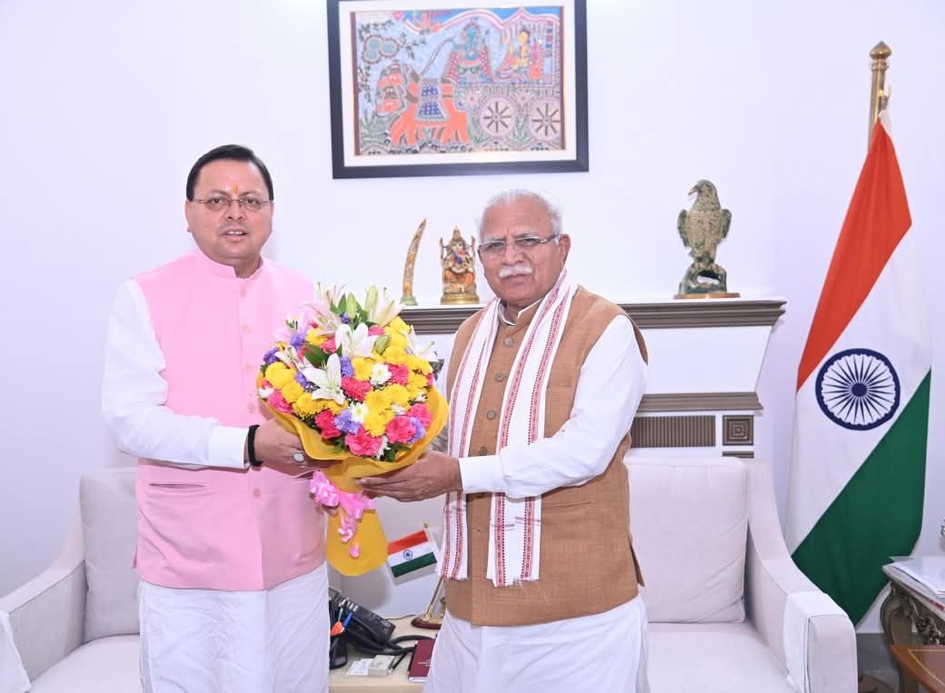 उत्तराखंड के मुख्यमंत्री पुष्कर सिंह धामी ने नई दिल्ली में केंद्रीय विद्युत मंत्री मनोहर लाल खट्टर से मुलाकात की। उन्होंने ऋषिकेश और हरिद्वार में कुंभ 2027 को ध्यान में रखते हुए आधारभूत ढांचे और आवास योजनाओं पर केंद्र से सहयोग का अनुरोध किया।