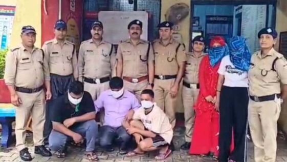 उत्तराखंड किराए के मकान में चल रहा था देह व्यापार, 2 महिलाओं समेत 5 गिरफ्तार – मास्टरमाइंड फरार